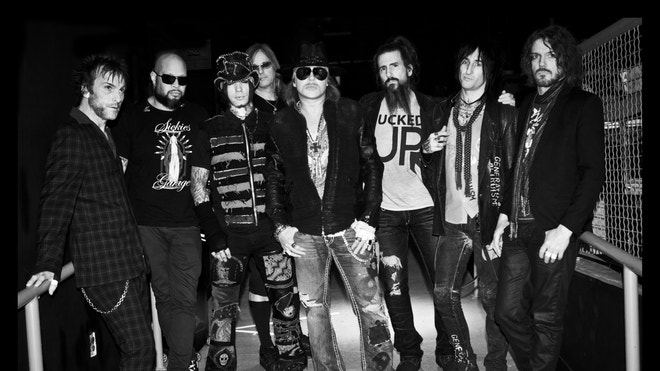 guns n roses current lineup 660.JPG